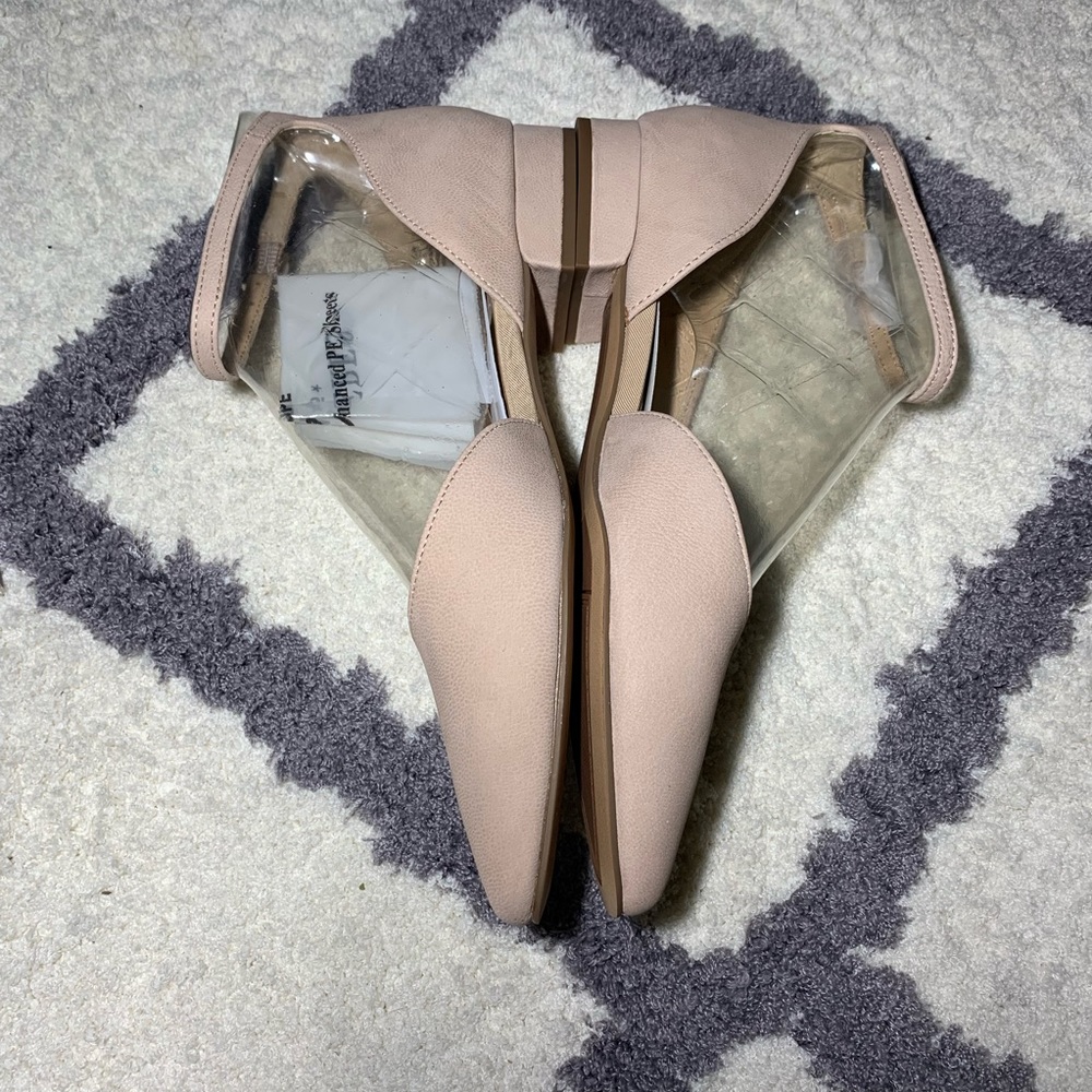 Franco sarto nude/blush leather pointed toe